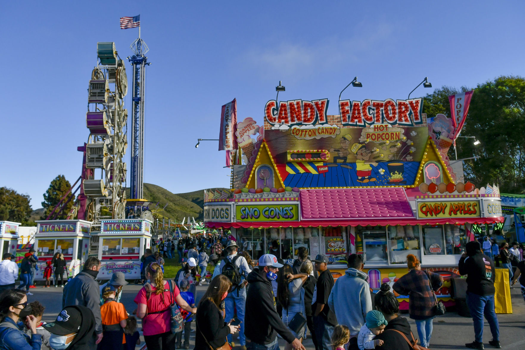 060321 Lompoc Carnival 05.JPG